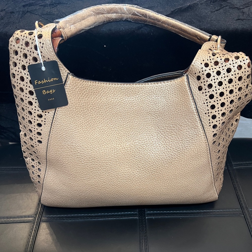 Chic Beige Shoulder Bag